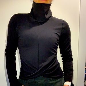 Black Lulu crop turtle neck top
